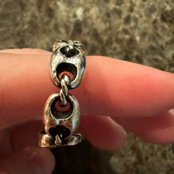 GUCCI Double G Chain Interlocking Ring - Picture 3 of 6